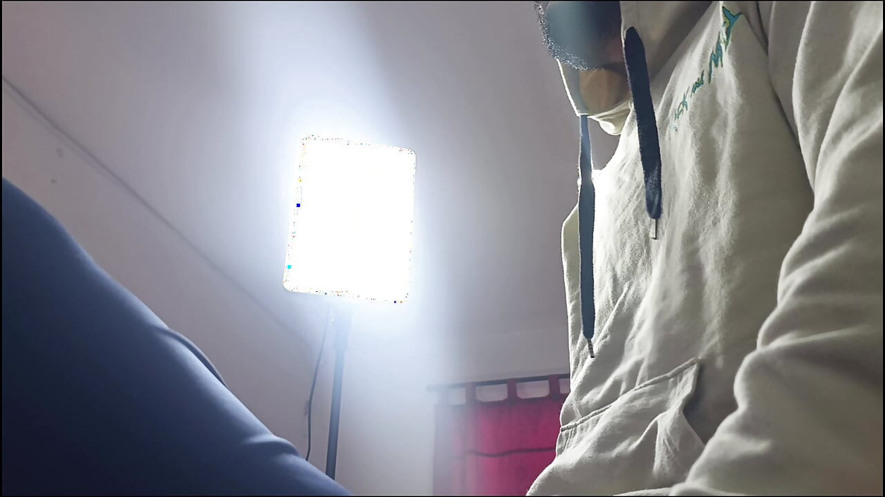 Sıkı götlü büyük esmer benden yarak istiyor