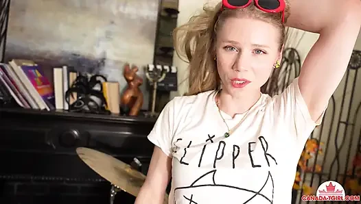 CANADA TGIRL - Naughty Julia Shares Her Passion To Bang