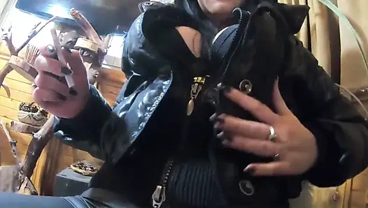 Sigara içme derlemesi dudaklara azdırma, dağınık sakso ve sigara kontrolü