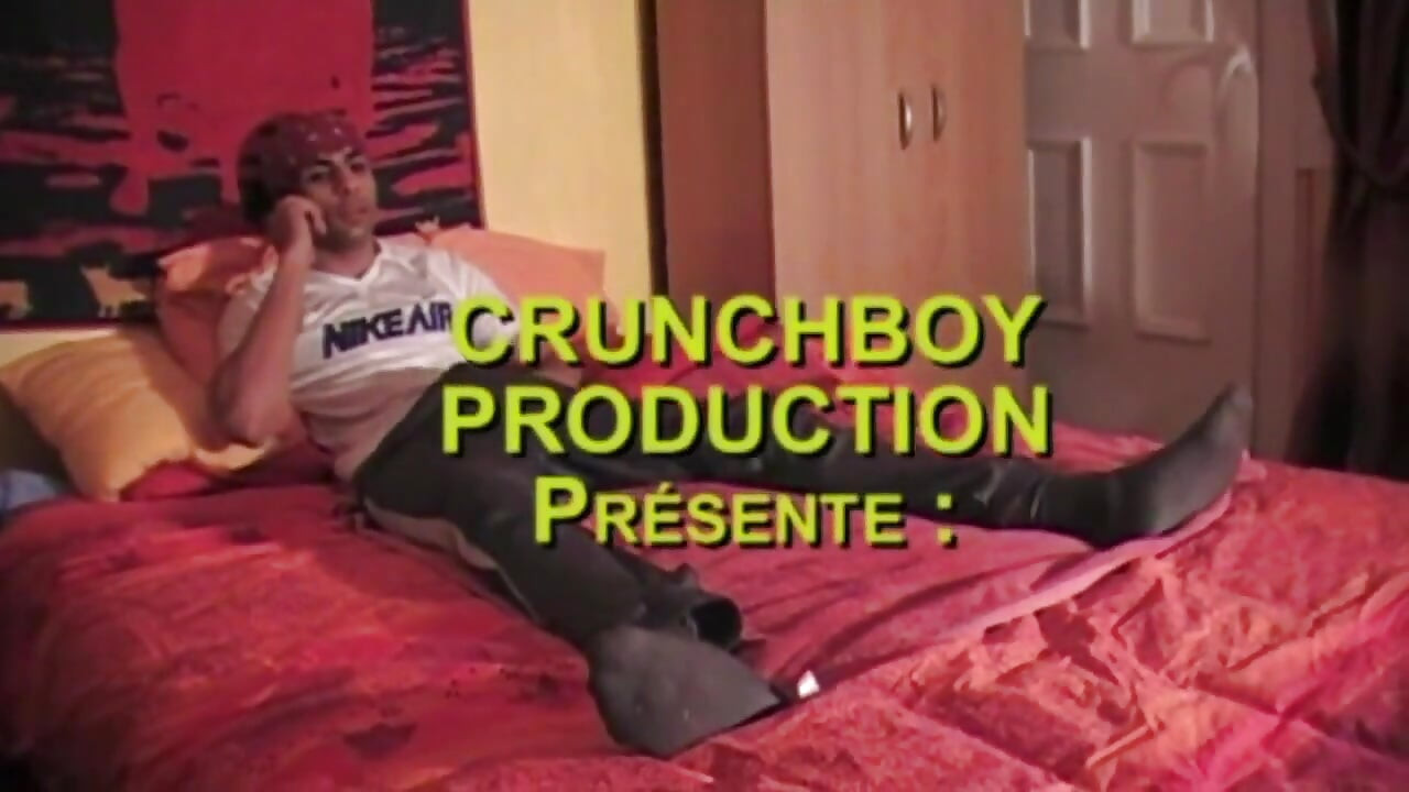 Sessione di masturbazione con la mia amica araba etero