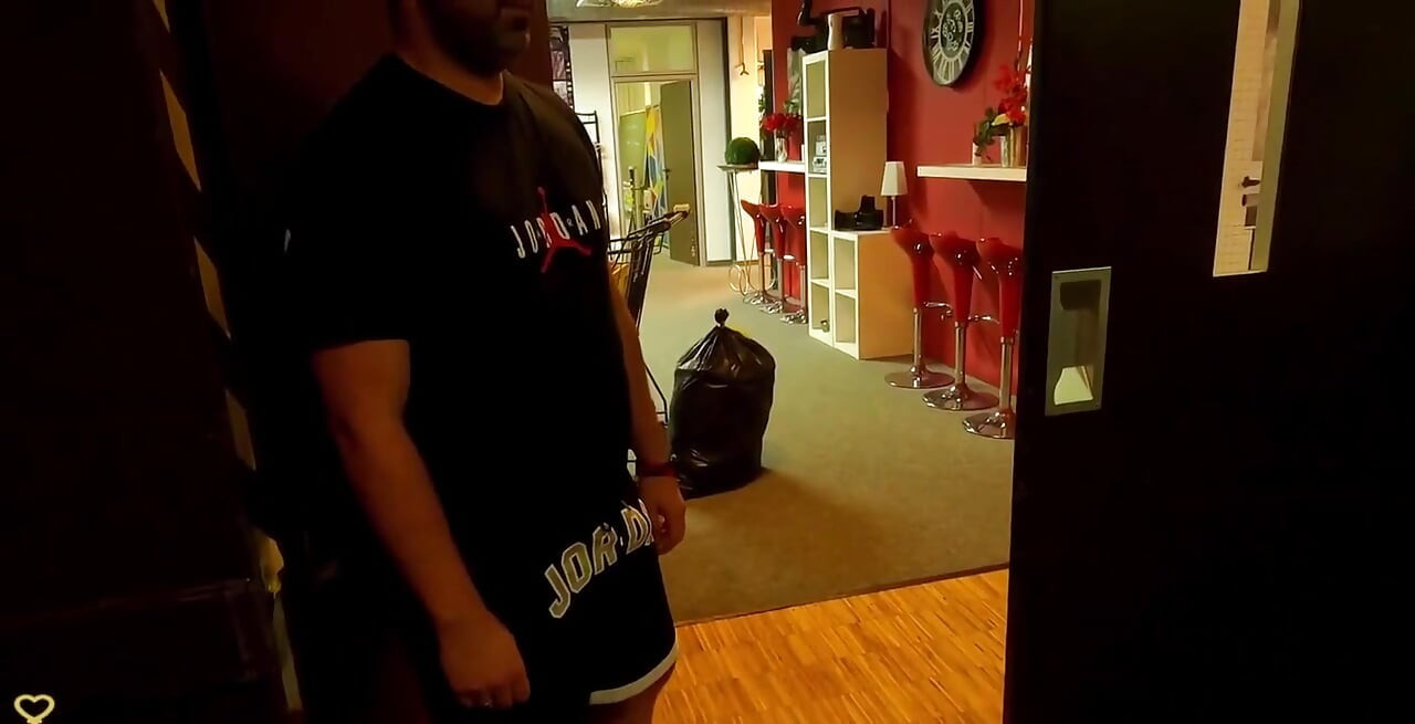 Caught Fucking Someone Else! What Is He Doing to Me Now?!