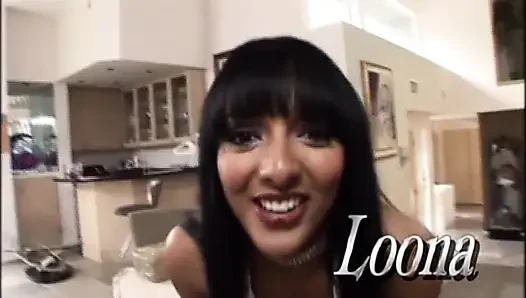 Threesome pussy fucking lesbians licking