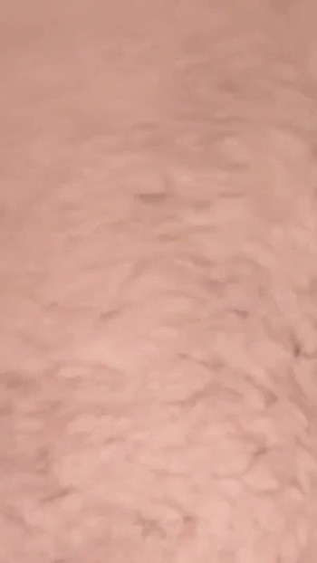 大男が仕事をこなす。|クリップ2