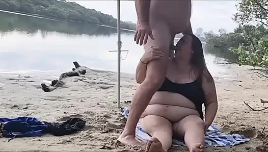 Fast beim ficken am fluss erwischt - exklusiv auf Faphouse