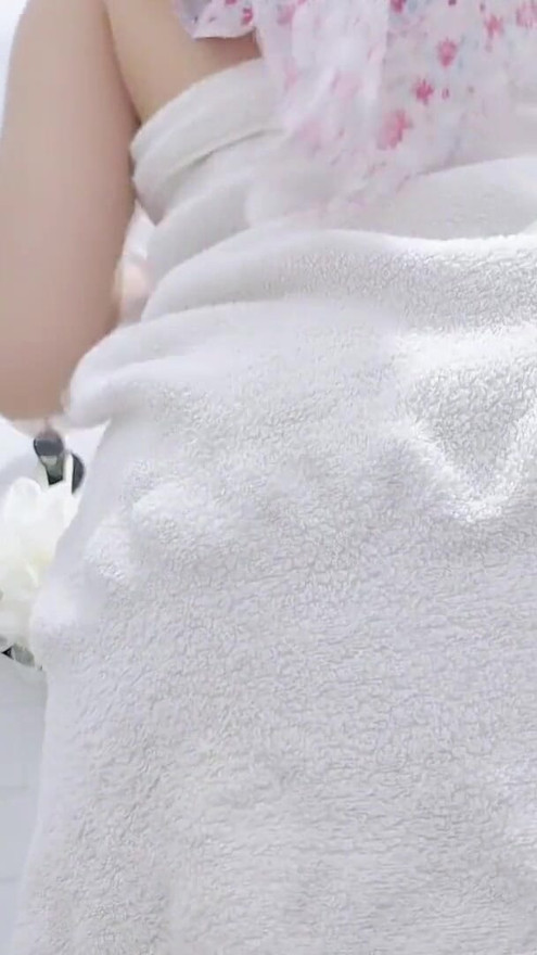 POV : Modest Hijabi Girl Towel Tease  Soft, Sensual & Playful. | Clip 2