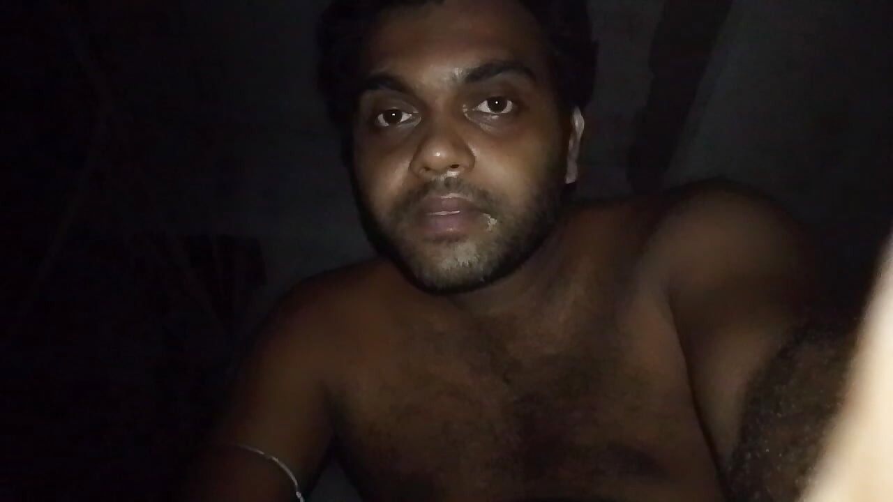 ตอนที่ฉันอยู่คนเดียวในบ้าน