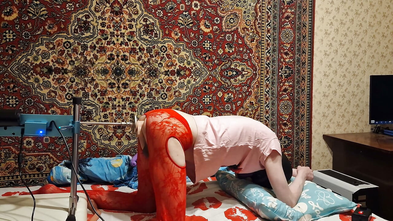 Sasha Earth sissy Crossdresser anal orgasm hands free and sex machine homemade amateur