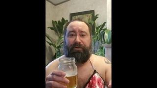 KinkyCubAngel Drinks her piss video