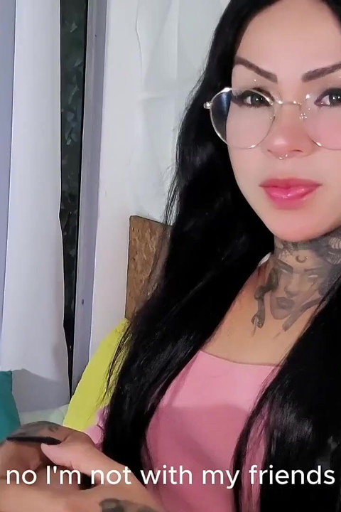Minha Namorada Não Sabe Que Eu Transei Com Minha Meia-irmã.