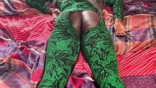 MILF Had Her Asshole Roughly Fucked by BBC