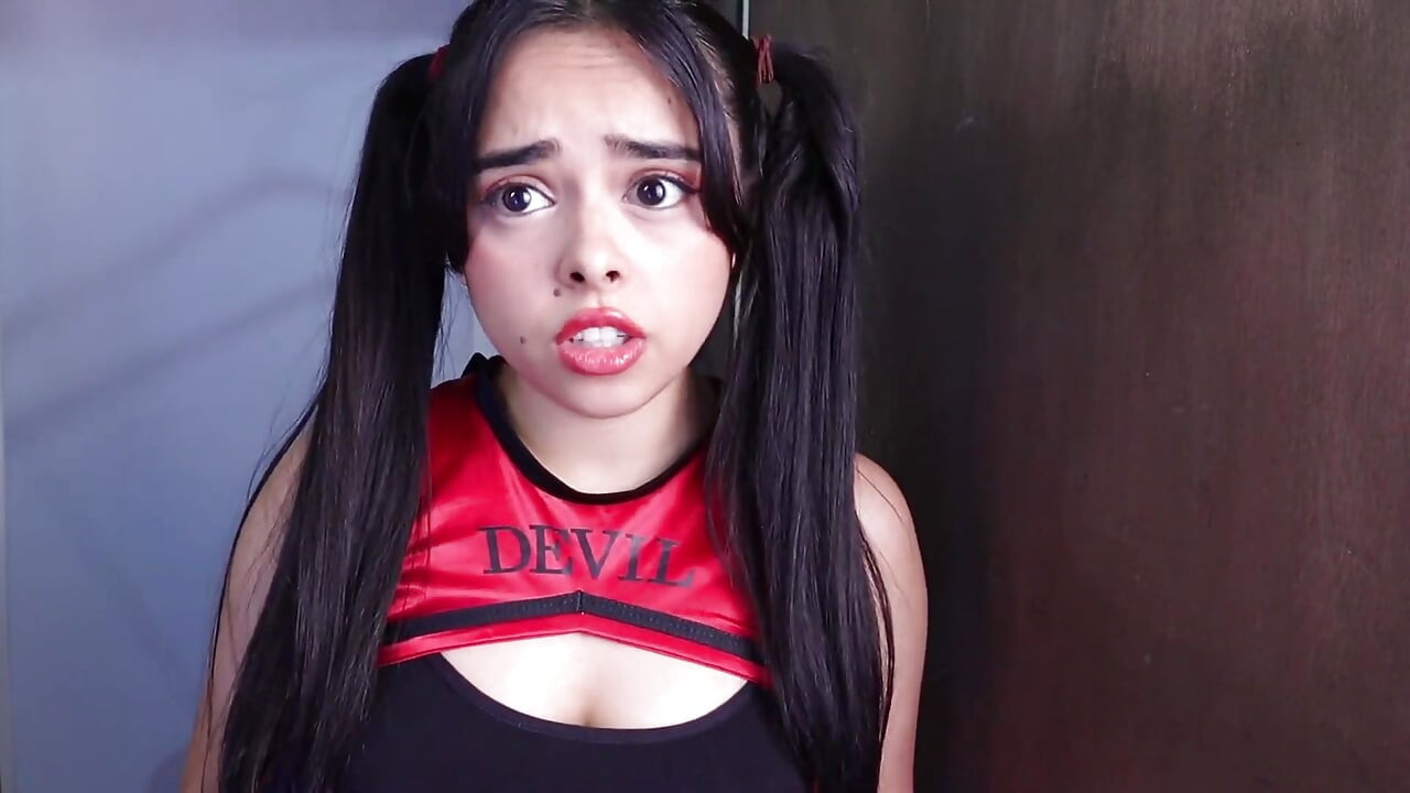 Awek pembimbing sorak di Kejiranan