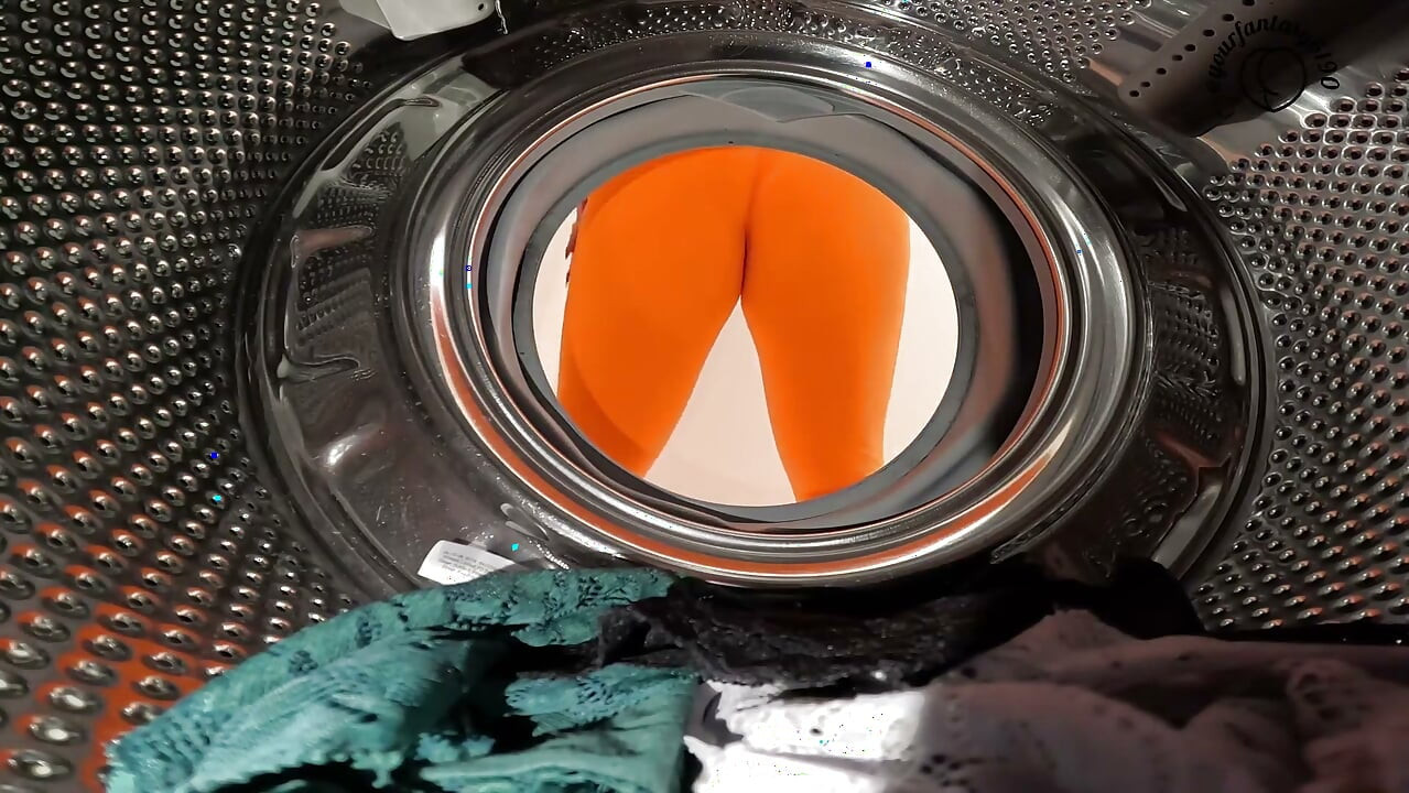 Plnění pračky Wtih Moje Hrozné Prdy