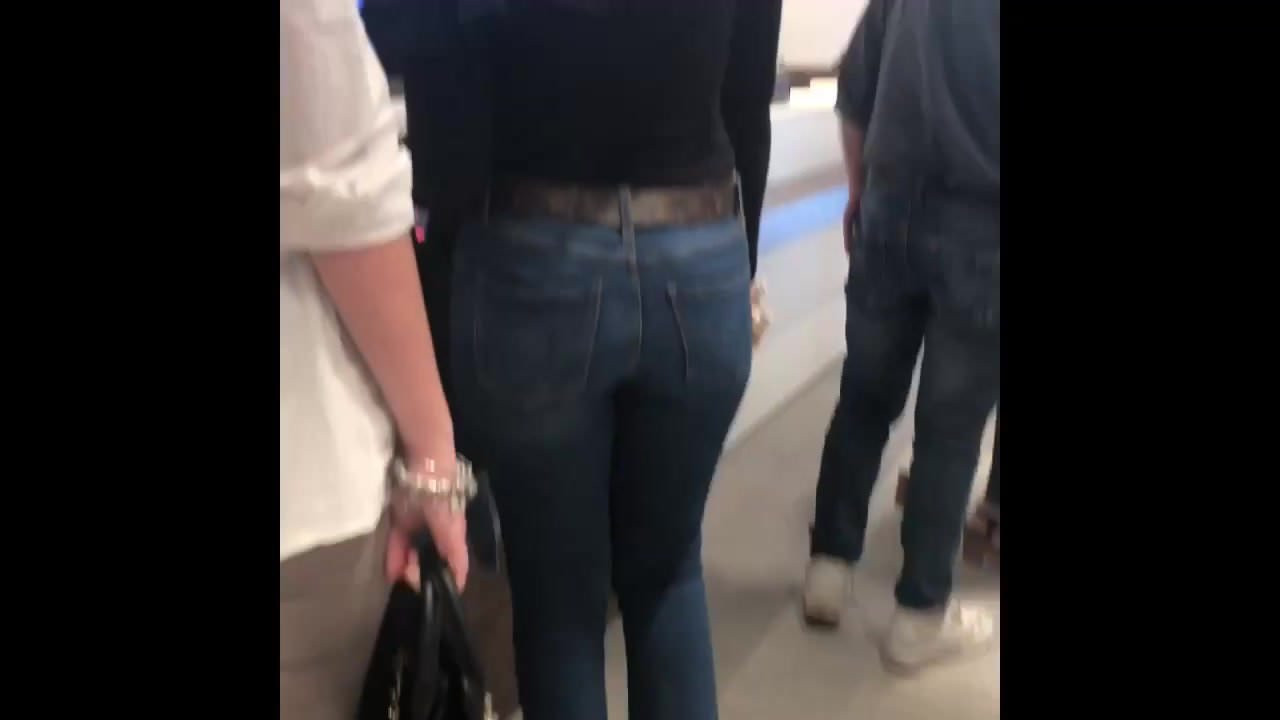 Ass milf