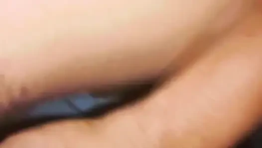 Meine nüsse in ihren hals ablassen, bis sie leer ist!!