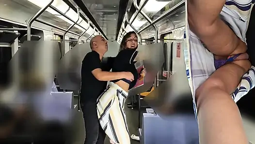 Bepergian dengan kereta api menjadi semakin sulit.