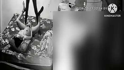 Сезон 107. Жена изменила. Жену застукал муж в спальне перед камерой.
