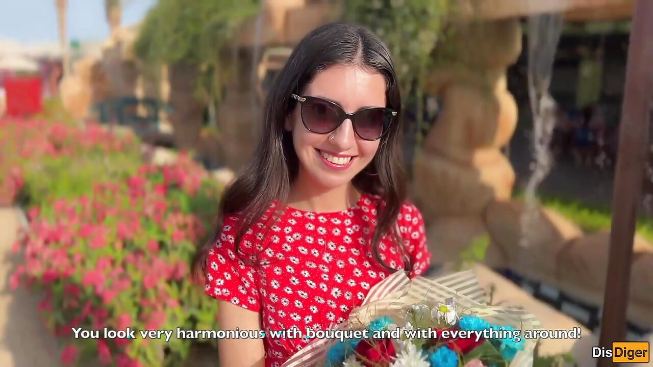 I Read Poems and Gave Flowers - and Youre a Beauty, Lets Suck Me off!!