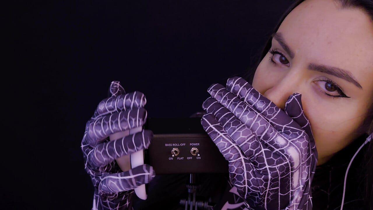 ASMR Ear Eating Licking Spider Girl Cosplay