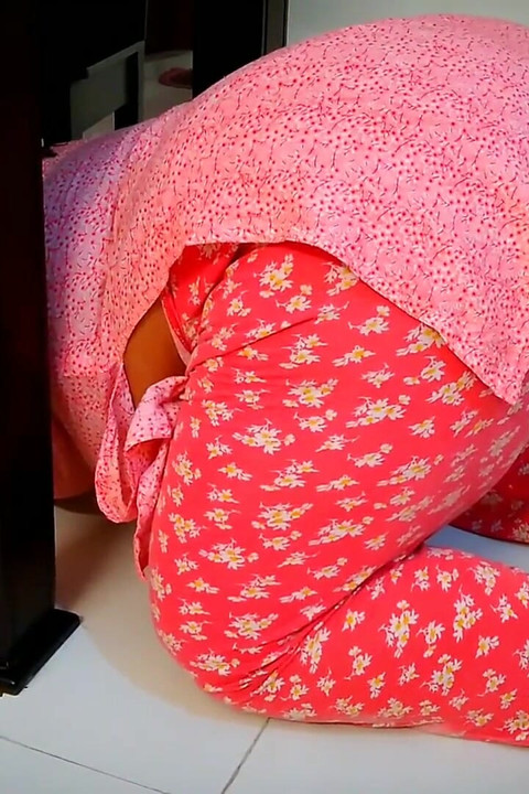 Desi Stepmother in Law Gets Stuck Under Table While Cleaning Dining Room. When Son in Law Fucked Hard & Cum Behind - BBW Big Ass