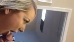 infermiera troia sborrata in bocca