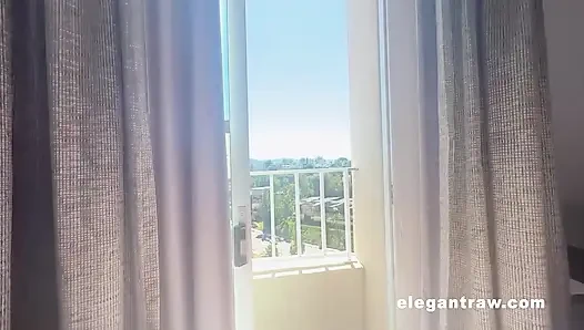 Латина-порнозвезда Monica Santiago заполняет все ее дырки в ElegantRAW