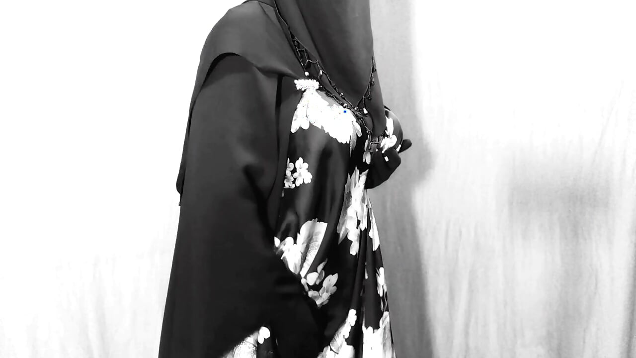 Muzułmańska Hijabi piękna gospodyni rucha się z sąsiadem - z czystym dźwiękiem Bangla