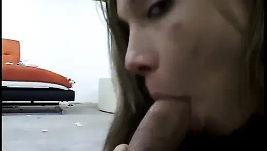 Junge schlampe lutscht großen schwanz von pOV