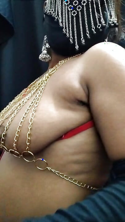 Quente gira sonam singh
