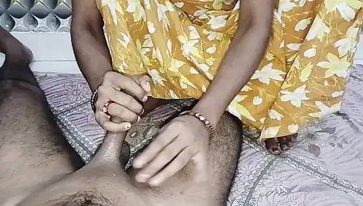 Real Desi Girl Yellow Outfit Intense Bedroom Sex - Closeup