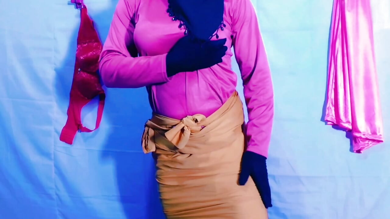 Bhabhi cantik Pakistan melancap