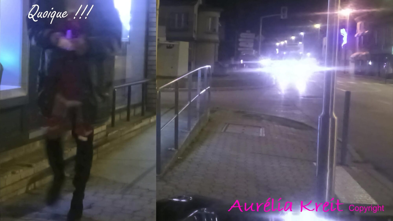 Mrs. Claus goes to the ATM for Santa Claus... Merry Christmas in the Drome!