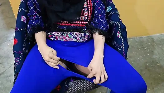 Pacar muslim berhijab pulang lagi-muncrat di memek