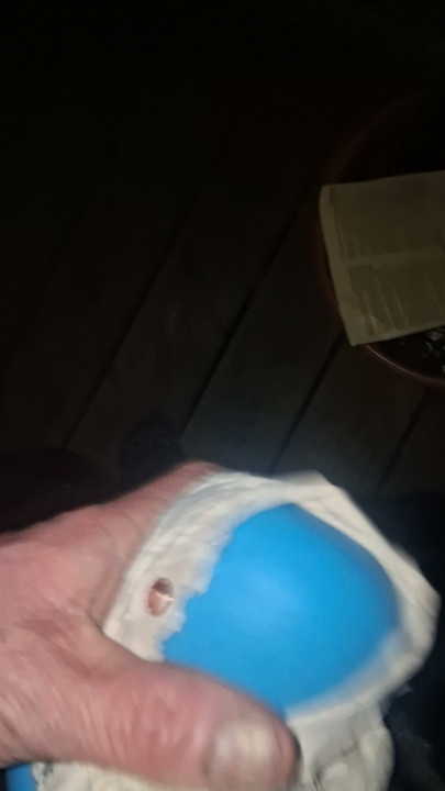 穿著玩具和內褲的BBWEATER JACKING玩弄