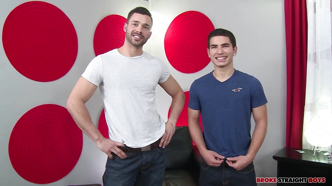 Vadim Black Takes Sergio's Big Cock