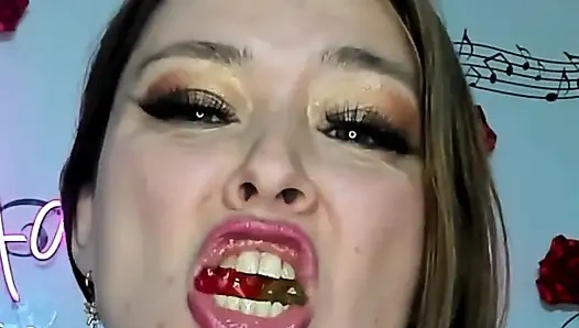 Camera Inside Me!! I'm Swallowing and Deepthroating Big Dinosaurs!