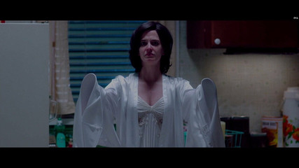 Eva Green - burung putih di air mani (2014)