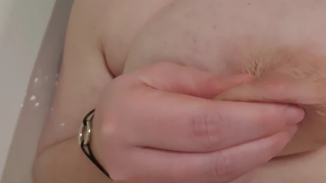 Hey, Meli is back daddy... please fuck me in my bath