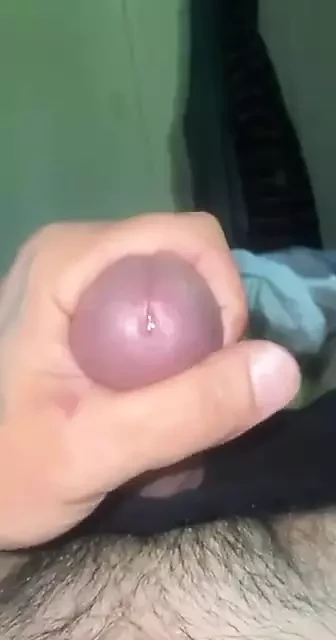 Jonathancyr Messenger penis ejaculation xpose