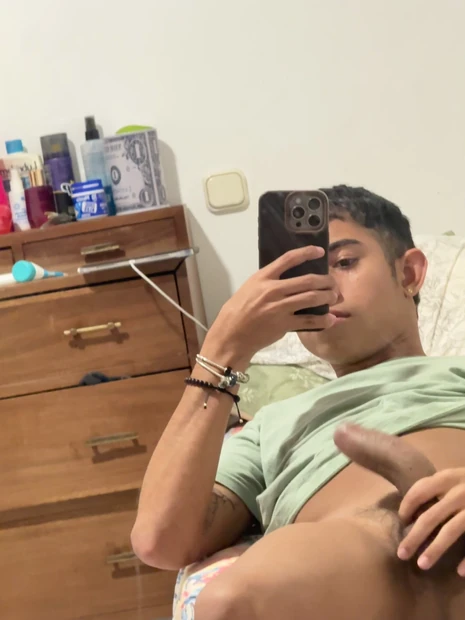 Young Latino masturbates 22cm