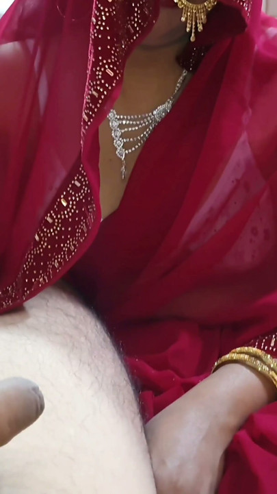 Desi bhabhi gives Devar blowjob, Newly Married Village Couple - sexy | Clip 1