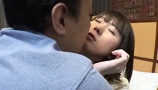 A069B08 Das ende einer ernsten jungen ehefrau, die mit einem Mann in ein geschlossenes zimmer kam, der irrt abgeholt wurde ...