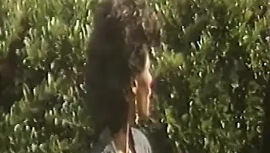 Vintage - cinta romantis pria kulit hitam