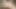 女の子が毛布の下で濡れた秘部をオナニーし、セクシーに喘ぐ