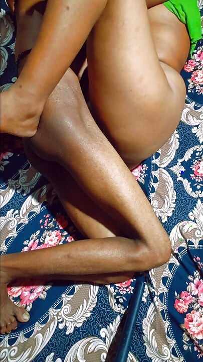 Indian sex bhabhi bedroom me bahut pela hu