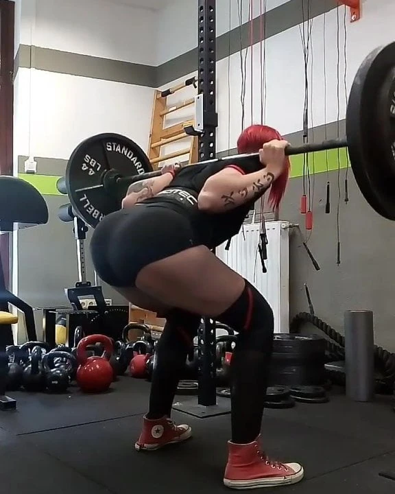 Anita K squat ass 3