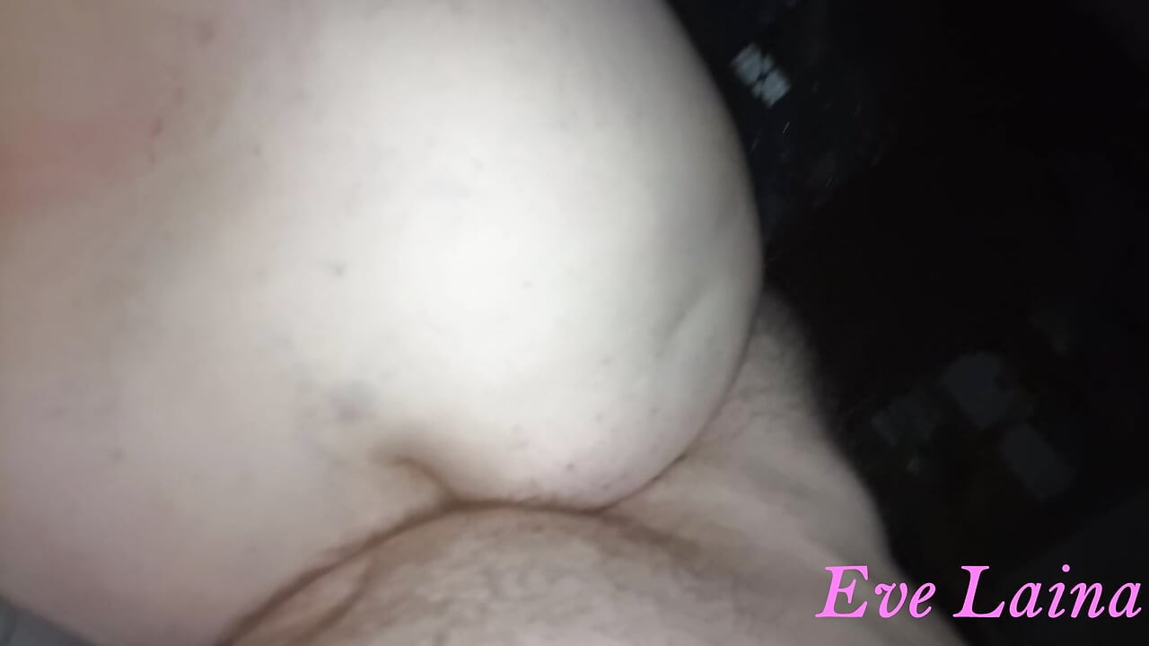 Horny Guy Sneaks Up Behind MILF and Fucks Her Wet Pussy Then Anal Doggy