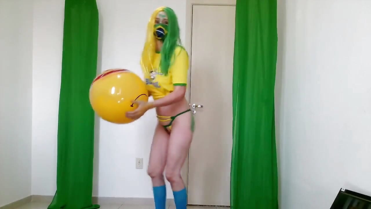 Piala dunia terbaik dengan gadis Brasil yang lezat