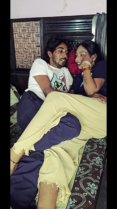 Friend provoked to have sex Hindi audio sex