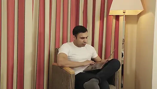 Меган хочет, чтобы Sinflare кончить в ее киску, чтобы забеременеть