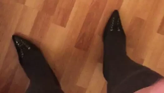 Kadın kılıklı travesti